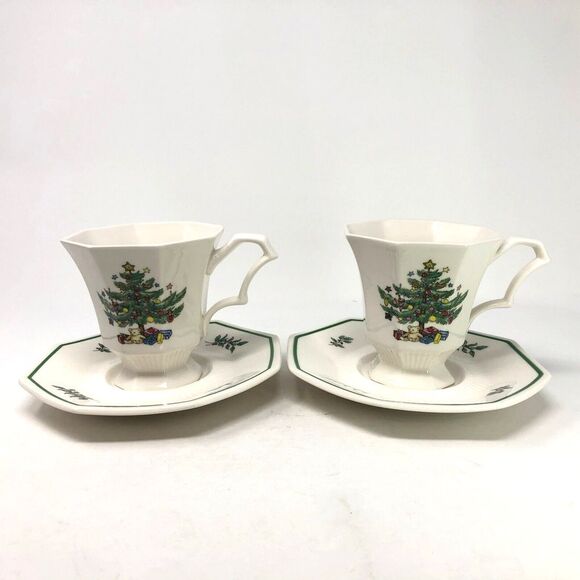 Nikko Japan Christmastime Octagon Coffee Tea Cup & Saucer Set of 2 Made in Japan - Picture 1 of 7